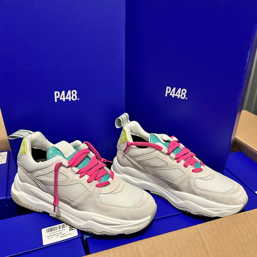 NWT! P448 LUKE SNEAKERS